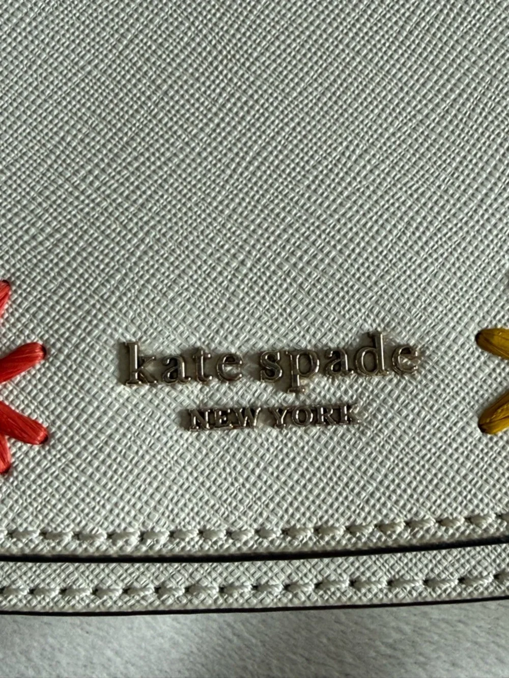 Kate Spade Reiley Raffia Flap Crossbody Bag EUC